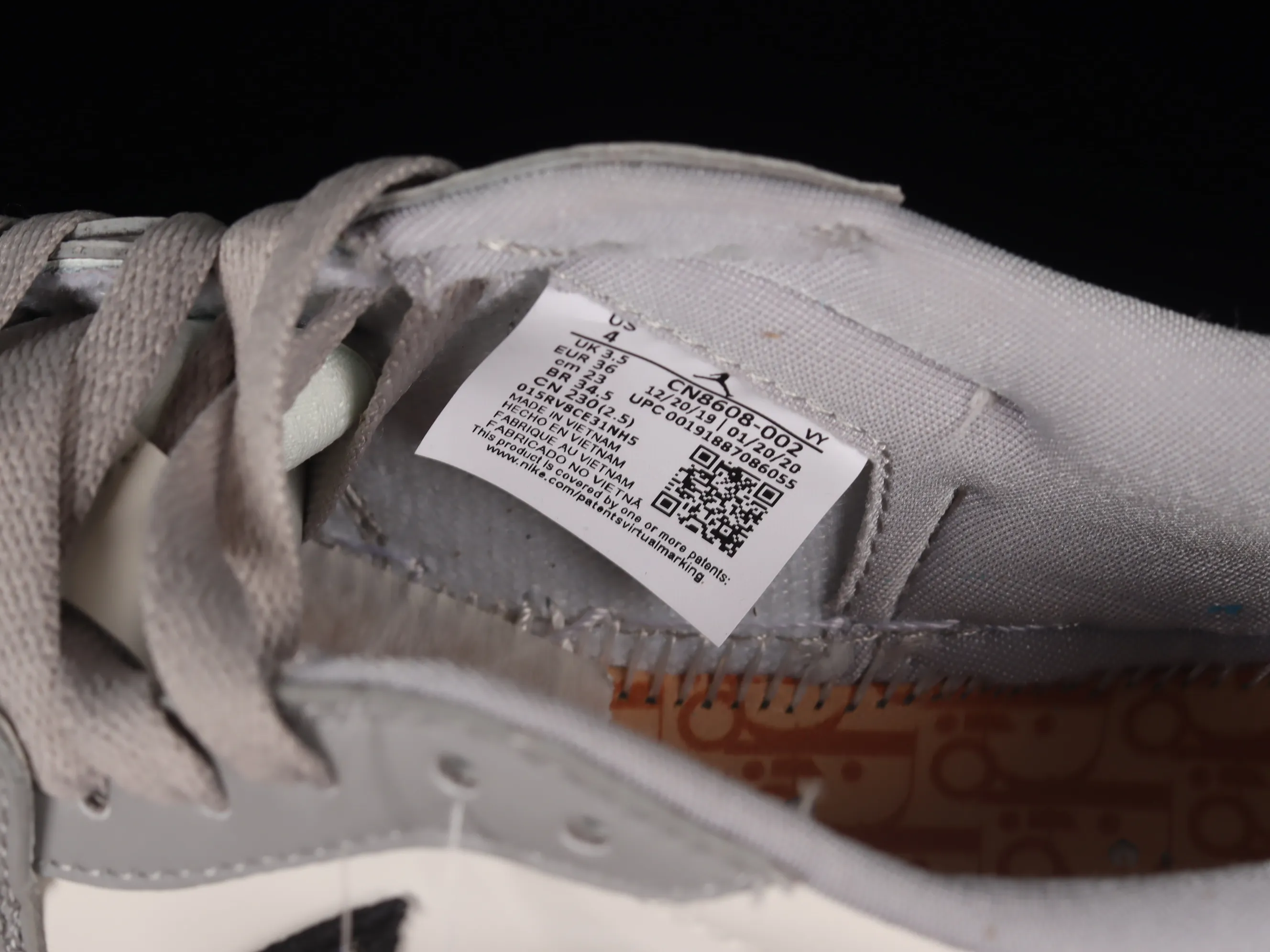 All categories Air Jordan Jordan series basketball shoes Air Jordan 1 Low Dior x Air Jordan 1 Low AJ1 Joe 1 Dior joint white gray low top CN8608-002